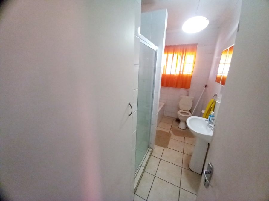 4 Bedroom Property for Sale in Roodia Free State